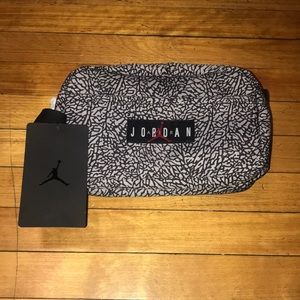 NWT Nike Air Jordan Elephant Print Toiletry Bag